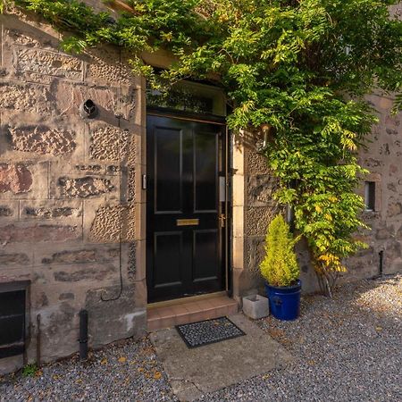 Luxury Inverness Central Apartment Private Parking 外观 照片